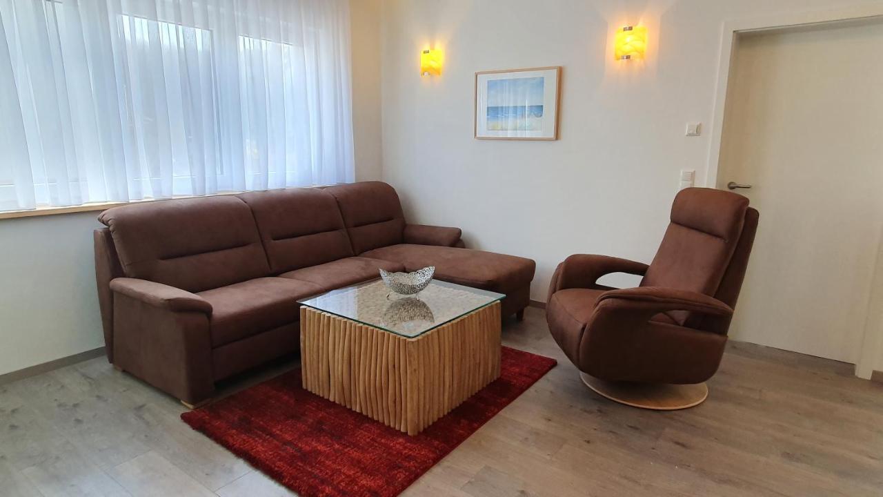 Ferienwohnungen "Godewind", Appartements Mit Balkon Oder Terrasse ツィノヴィッツ エクステリア 写真