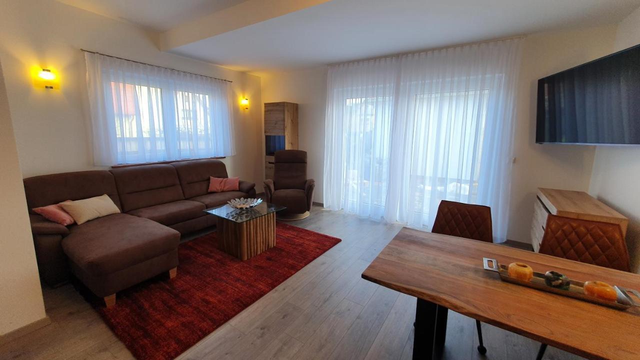Ferienwohnungen "Godewind", Appartements Mit Balkon Oder Terrasse ツィノヴィッツ エクステリア 写真