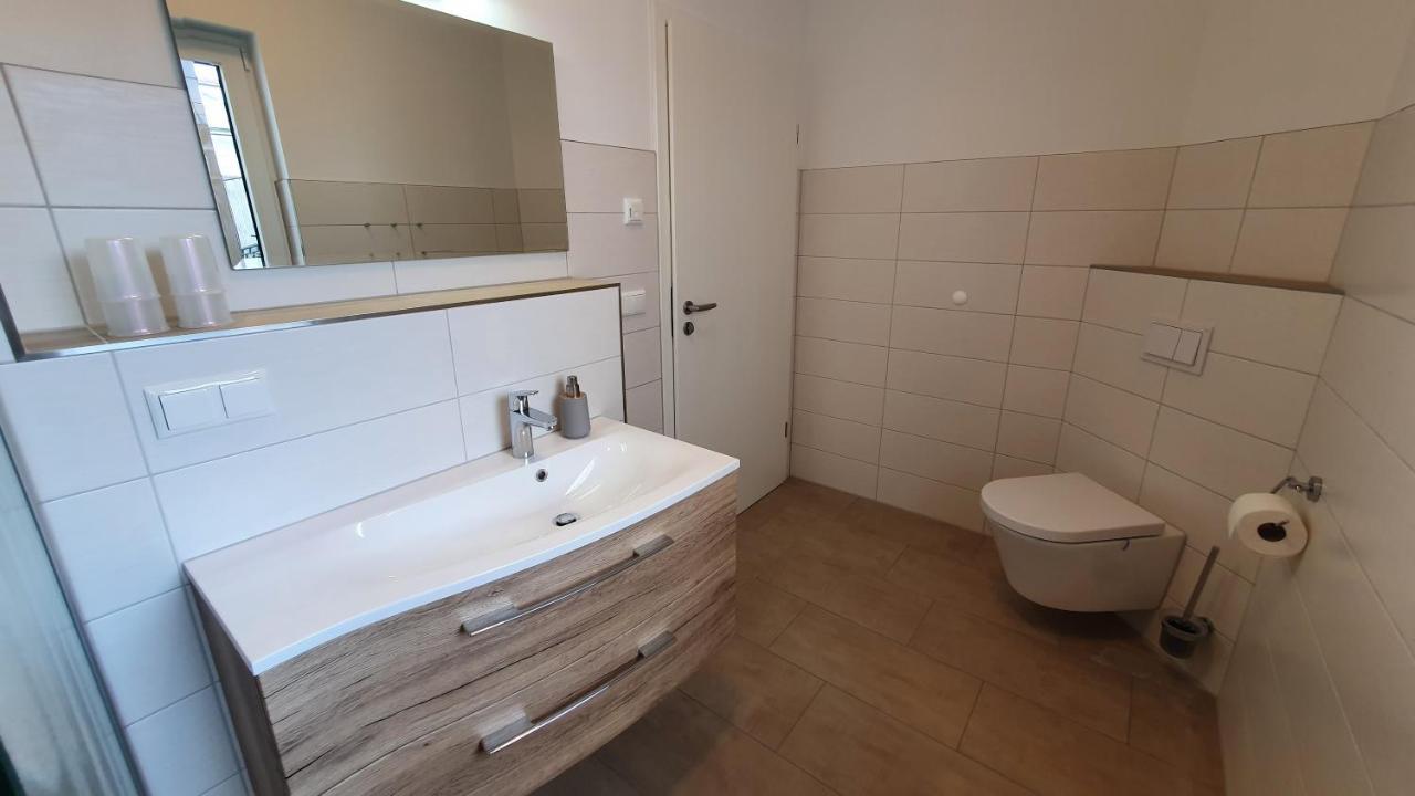 Ferienwohnungen "Godewind", Appartements Mit Balkon Oder Terrasse ツィノヴィッツ エクステリア 写真