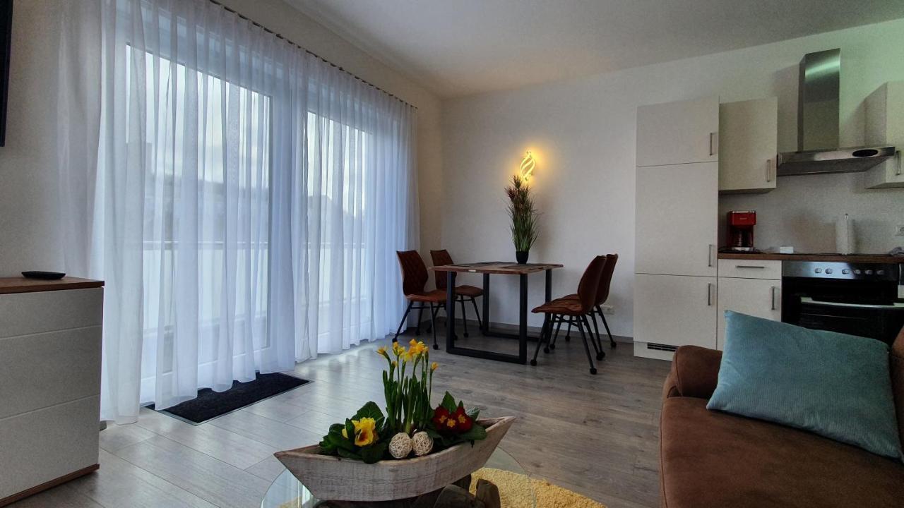 Ferienwohnungen "Godewind", Appartements Mit Balkon Oder Terrasse ツィノヴィッツ エクステリア 写真