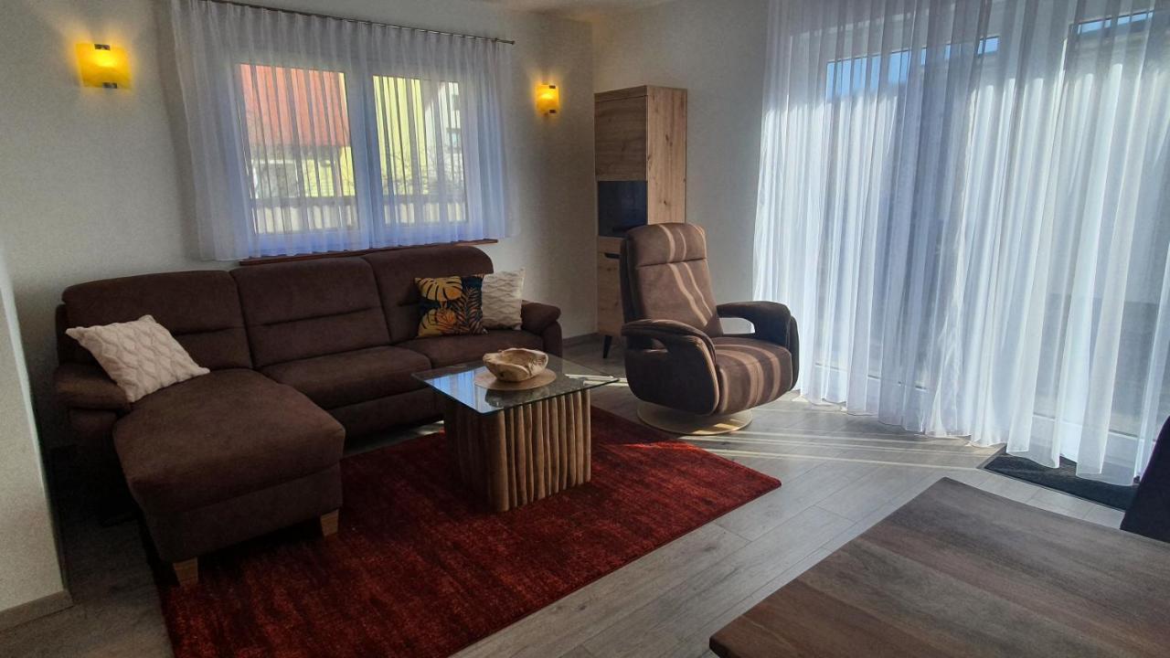 Ferienwohnungen "Godewind", Appartements Mit Balkon Oder Terrasse ツィノヴィッツ エクステリア 写真