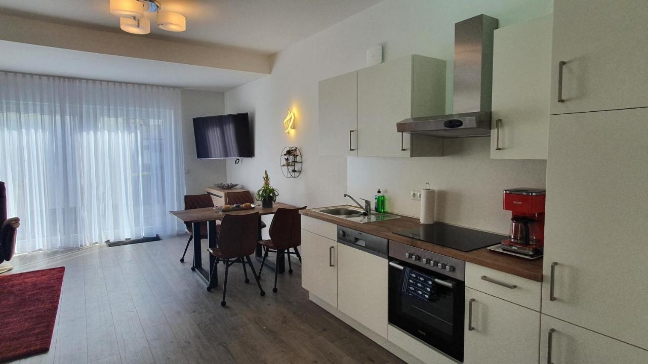 Ferienwohnungen "Godewind", Appartements Mit Balkon Oder Terrasse ツィノヴィッツ エクステリア 写真