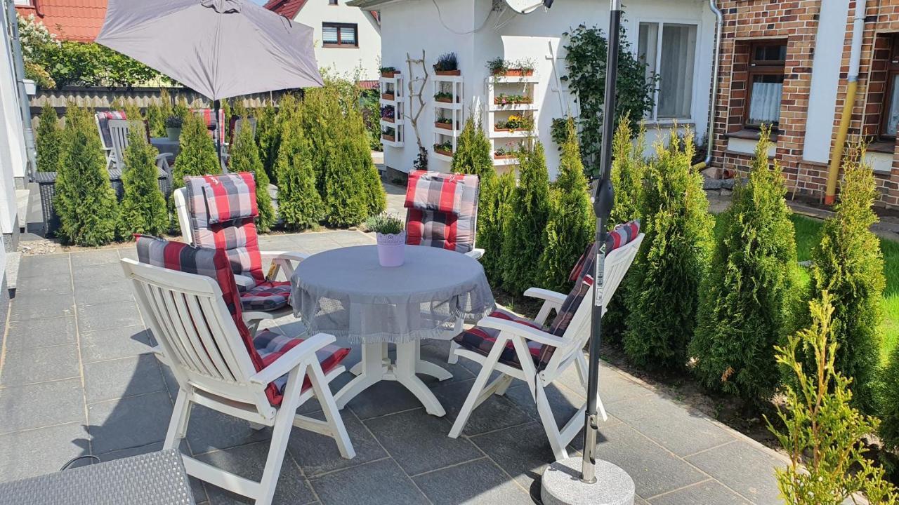 Ferienwohnungen "Godewind", Appartements Mit Balkon Oder Terrasse ツィノヴィッツ エクステリア 写真