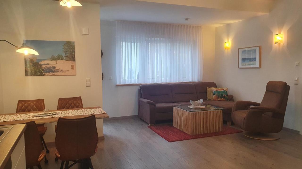 Ferienwohnungen "Godewind", Appartements Mit Balkon Oder Terrasse ツィノヴィッツ エクステリア 写真
