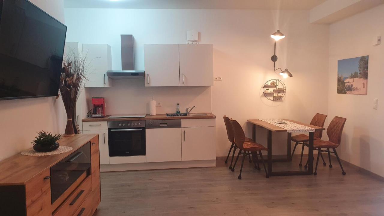 Ferienwohnungen "Godewind", Appartements Mit Balkon Oder Terrasse ツィノヴィッツ エクステリア 写真