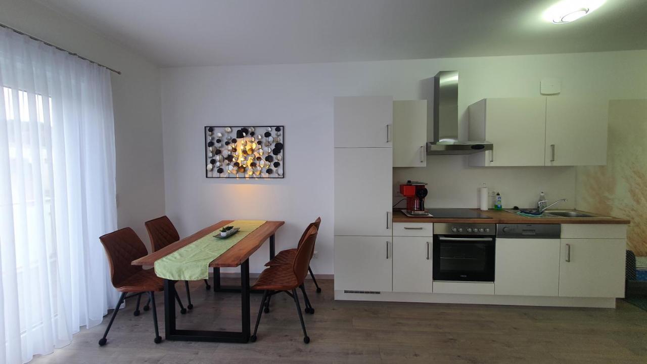 Ferienwohnungen "Godewind", Appartements Mit Balkon Oder Terrasse ツィノヴィッツ エクステリア 写真
