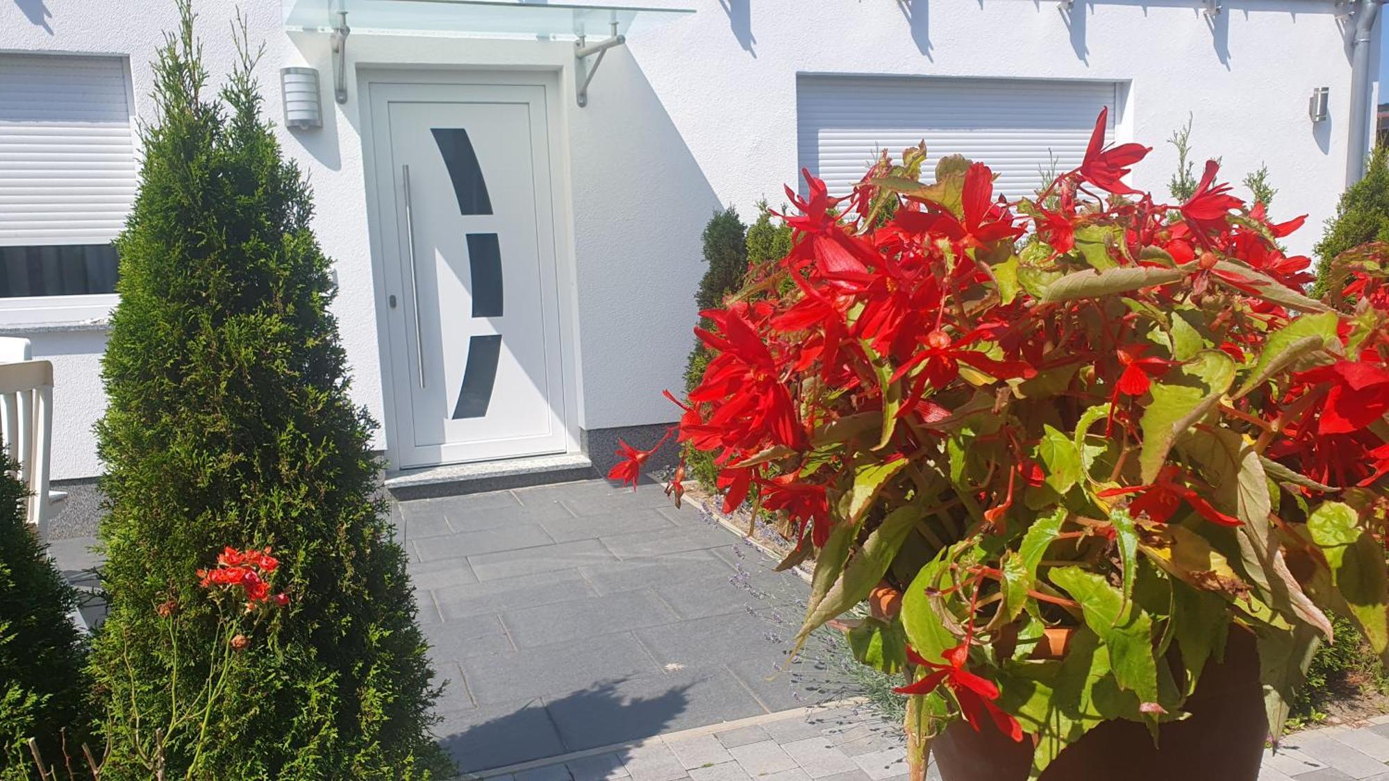 Ferienwohnungen "Godewind", Appartements Mit Balkon Oder Terrasse ツィノヴィッツ エクステリア 写真